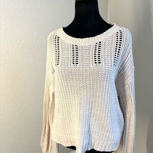 American Eagle Outfitters Women's Cream Pullover  Sweater